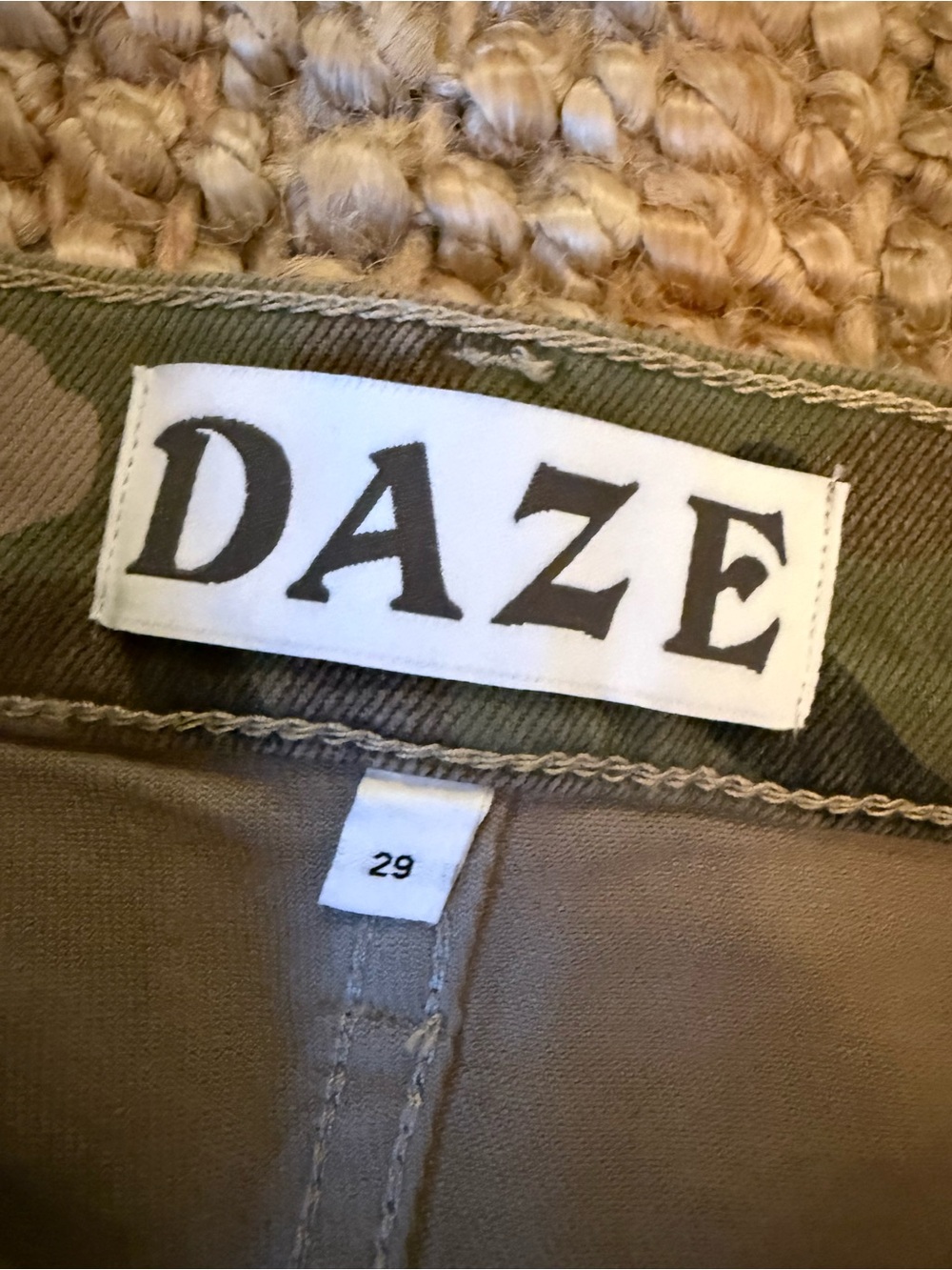 Camo Wide-Leg Women's Jeans - Green - Picture 5 of 7